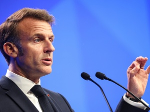 Francja: Emmanuel Macron pogratulował zwycięstwa Karolowi Nawrockiemu