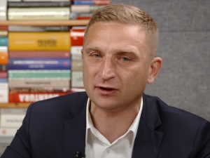 Mieszkańcy Piotrkowa Trybunalskiego żądają dymisji władz miasta. Bąkiewicz: Polacy nie zgadzają się na masową migrację