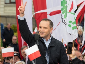 Nie dostali pracy, bo głosowali na Nawrockiego. Przedsiębiorca złamał prawo?