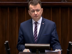 Sejmowa komisja zdecydowała o postawieniu szefa KRRiTV przed Trybunałem Stanu. Jest reakcja Mariusza Błaszczaka