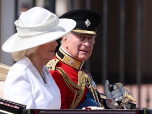 Pałac Buckingham: ​Król Karol III pasował na rycerza legendarnego angielskiego piłkarza
