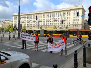 Warszawiacy znowu utknęli w korkach. Ostatnie Pokolenie podjęło akcje ostrzegawcze