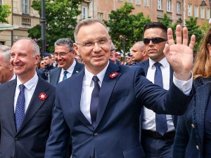 Prezydent zwrócił się do Tuska: Trzymajcie się z daleka od kart do głosowania