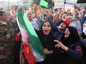 Eksplozje w okolicy baz USA. Iran rozpoczął atak