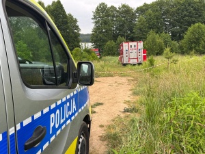 Trwają poszukiwania 3 nastolatków. Znaleziono puste kajaki