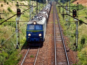 PKP Cargo wyprzedaje majątek i złomuje nowe wagony. Solidarność ostrzegała