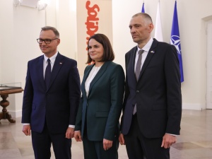 Andrzej Duda spotkał się ze Swiatłaną oraz Siarhiejem Cichanouskimi