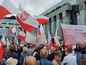 Gorąco pod Sądem Najwyższym. Być może teraz decydują się losy naszej Ojczyzny [WIDEO]