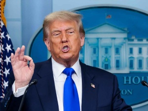 Zbombarduję ponownie. Trump zagroził Iranowi i postawił warunek