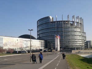 Autorytarny dryf Unii Europejskiej