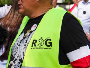 Ruch Obrony Granic – Konstytucyjny Obowiązek czy Przestępstwo? Analiza eksperta