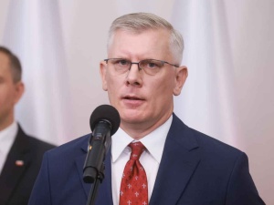 Prof. Cenckiewicz ujawnił SMS od dziennikarza GW. Proszę nie kłamać