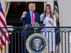 Trump: Będą dodatkowe cła za sprzyjanie BRICS