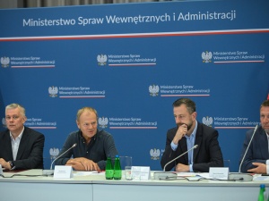 Powodzie w Polsce. W ministerstwie sztab kryzysowy z udziałem premiera