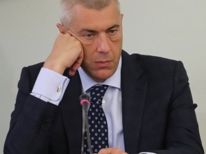 Koń, który kręci Tuskiem... i pędzi z nim w przepaść