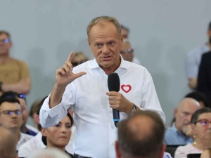 Tusk zmienia zdanie ws. wyborów. Silni Razem niezadowoleni