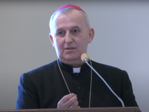 Bp Suchodolski po Jubileuszu Młodych: oni chcą budować więzi z tymi, którzy też pragną wierzyć 