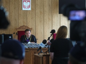 Straciła męża w tragicznym wypadku na Łazienkowskiej. Wstrząsające zeznania wdowy