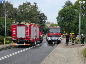 Płonie szkoła w Zielonej Górze. W akcji 9 zastępów straży pożarnej