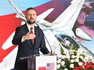 Modernizacja polskich F-16. Kosiniak-Kamysz podpisał umowę wartą niemal 4 mld dolarów
