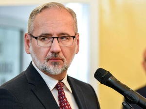 Adam Niedzielski pobity. Do tego prowadzi nienawiść w polityce
