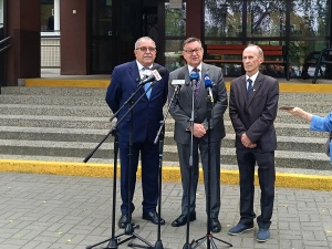 Oświatowa Solidarność na rozpoczęcie roku szkolnego: Żądamy od państwa polskiego wydawania określonej kwoty na oświatę