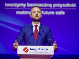 Targi obronne w Kielcach. Szef MON: Przemysł zbrojeniowy będzie kołem napędowym polskiej gospodarki