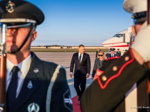 Karol Nawrocki wylądował w USA. Klich nie pojawił się podczas powitania