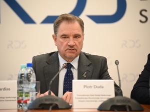 Piotr Duda: Decyzja rządu to policzek wymierzony milionom pracowników w Polsce. Dialog społeczny stał się farsą