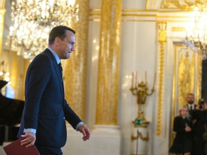 Radosław Sikorski uderza w Karola Nawrockiego. Jest odpowiedź