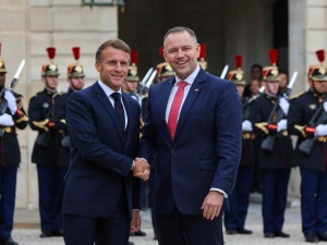 Prezydent Karol Nawrocki w Paryżu. Rozmowy „w cztery oczy” z prezydentem Francji 