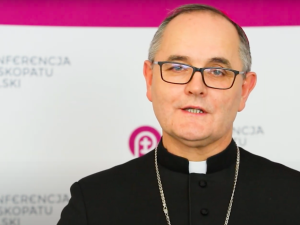 Katowicki arcybiskup nominat przed ingresem modli się na Jasnej Górze