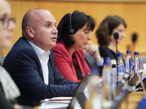Wojny liberałów z konserwatystami ciąg dalszy. Dworczyk i Obajtek stracą immunitet? Jest decyzja Komisji PE