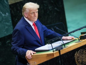 Trump: NATO powinno zestrzeliwać rosyjskie samoloty naruszające przestrzeń jego członków