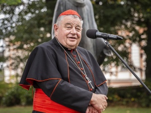 Kard. Duka: przestrzeń uniwersytecka miejscem totalitaryzmu i terroru