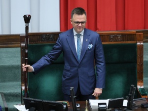 Nieoficjalnie: Hołownia chce odejść z polskiej polityki