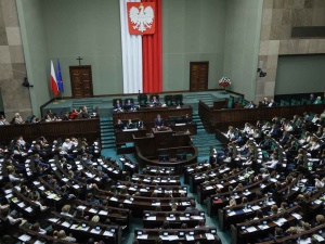 Koalicja PiS z Konfederacją jest możliwa? Zapytano Polaków
