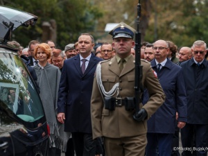 Sergiusz Piasecki spoczął na Powązkach. Prezydent: Walczył piórem i karabinem o wolną Polskę