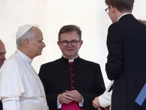 Papież błogosławi polski projekt „Namalować katolicyzm od nowa”