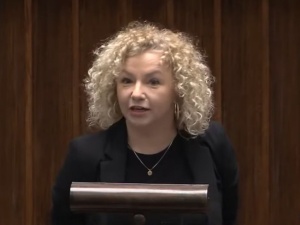 Zamiast „związków partnerskich ustawa o statusie osoby najbliższej. Kotula idzie na rękę PSL