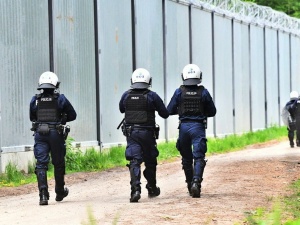 Prokuratura oczyściła policjanta z zarzutów, lecz Jachira z Zielińską nie odpuszczają