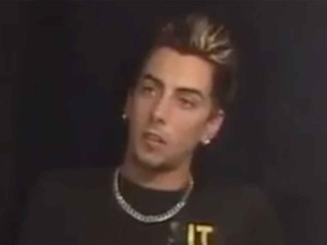 Nie żyje Ian Watkins. Gwiazdor rocka odsiadujący wyrok za przestępstwa seksualne zabity w więzieniu