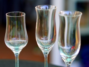 W tych miastach Polacy piją najwięcej alkoholu. Zaskakujące wyniki