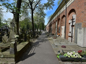 Rodzina słynnego aktora wystąpiła o ekshumację. Prochy zostaną przeniesione