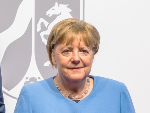 Były litewski dowódca w „Die Welt”: Merkel miała naciskać na Ukraińców, by nie bronili parlamentu na Krymie