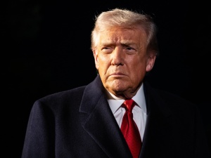 Trump przed wizytą w Azji: Chcę, żeby Chiny nam pomogły w sprawie Rosji