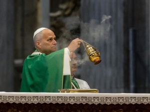 Papież: najwyższą zasadą w Kościele jest miłość