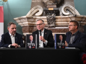 Prezydent Andrzej Duda w Kielcach. Mogę biblijnie powiedzieć: w dobrych zawodach wziąłeś udział, bieg ukończyłeś, wiary ustrzegłeś