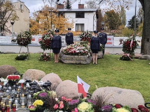 Więziennicy z Solidarności wystawili wartę honorową przy grobie bł. ks. Jerzego Popiełuszki