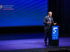 Plan Tuska na utrzymanie się przy władzy. Emocjonalna kampania My kontra Oni